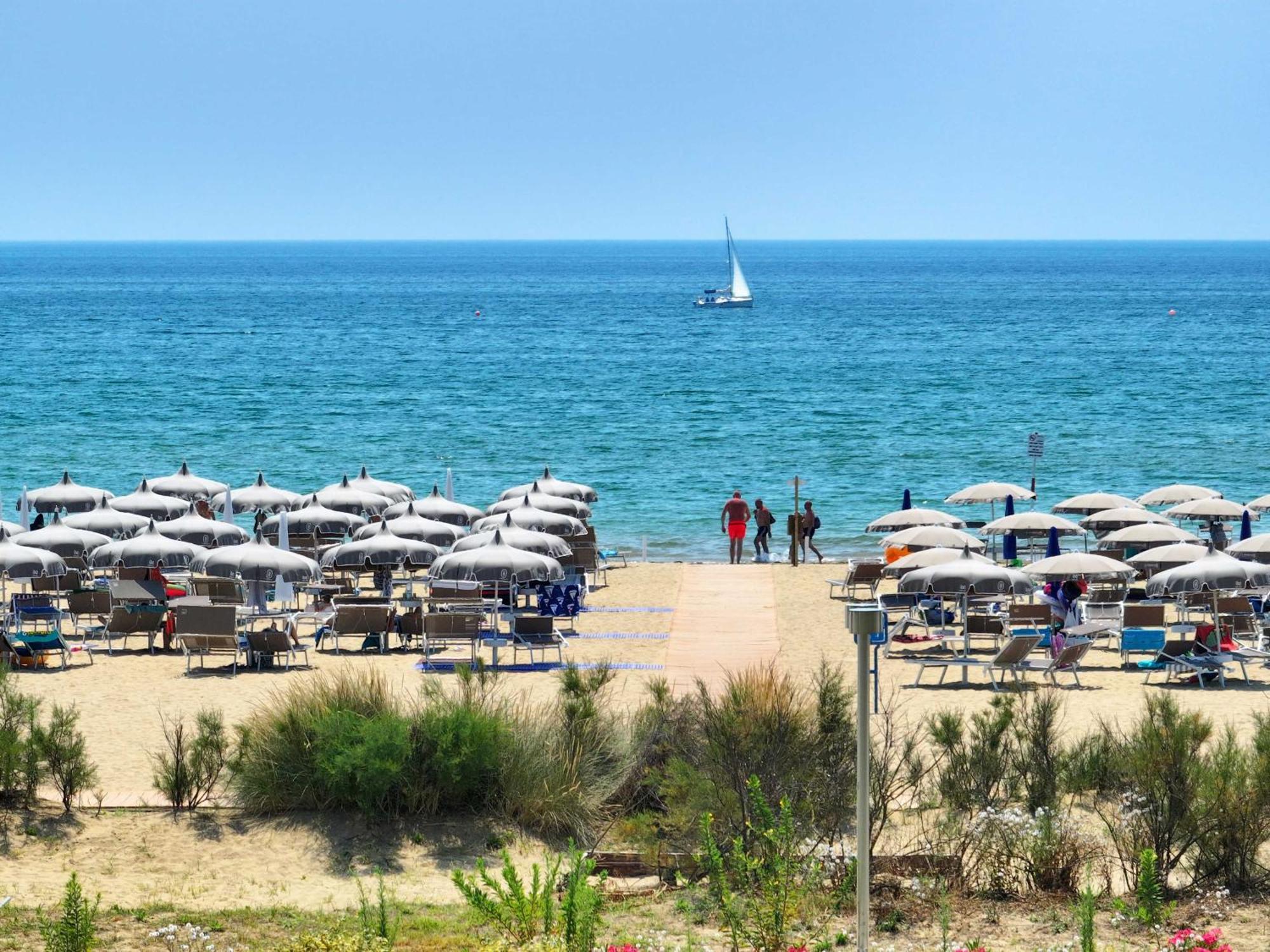 Il Tridente Camping Village Bibione Eksteriør billede